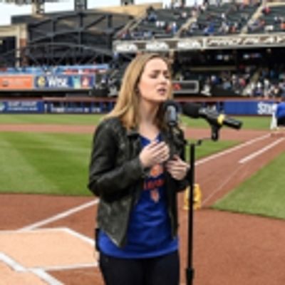 TV: BRIGHT STAR's Hannah Elless Sings The Star-Spangled Banner at Mets Game