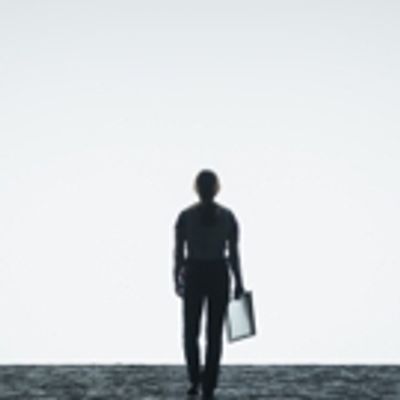 BWW Review: Excellent ARRIVAL Makes For a Timely Sci-Fi Feature