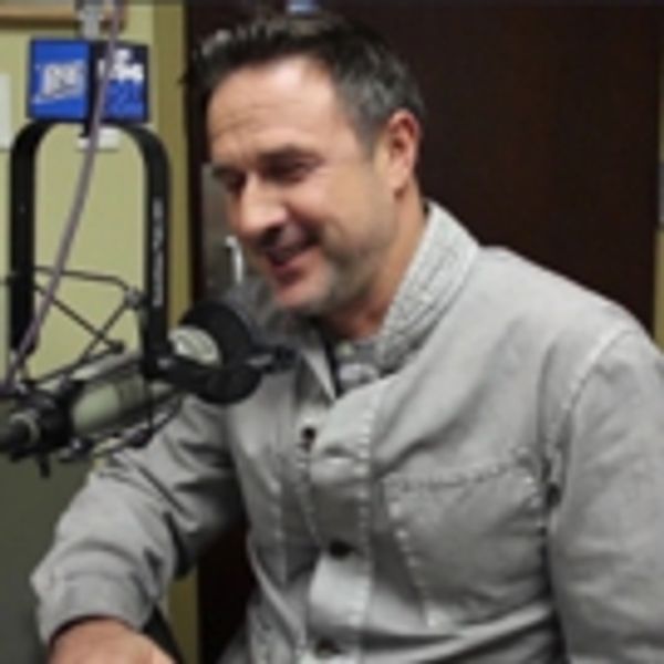 STAGE TUBE: David Arquette Talks SHERLOCK HOLMES in Chicago - Chicago Theater Video