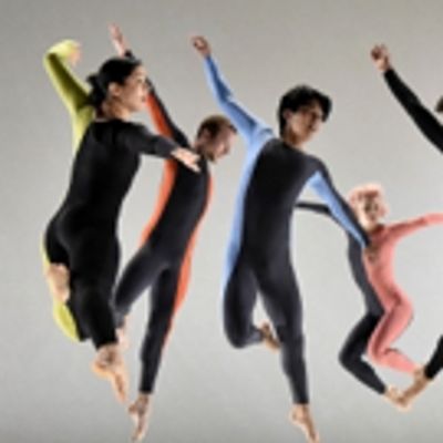 BWW Reviews: Doug Varone and Dancers Further the Art