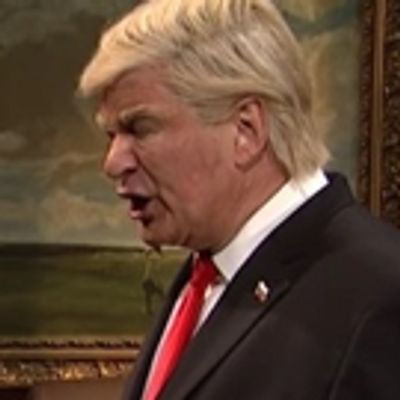 VIDEO: Alec Baldwin and Melissa McCarthy Take Aim at President Trump and Sean Spicer on SNL