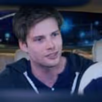 VIDEO: Hunter Parrish Guest Stars in TOWN CAR WILLIE Webseries Video