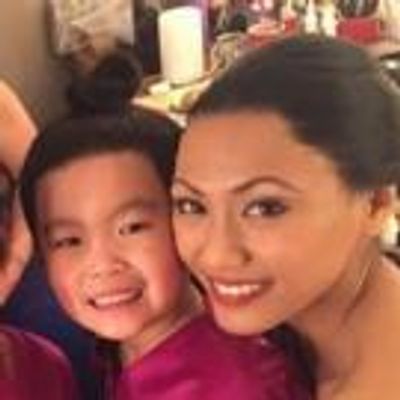 Photo Flash: Saturday Intermission Pics, 8/01 Part 2- FUN HOME Kids Watch DESCENDANTS, Plus ON THE TOWN, MOTOWN, and More!