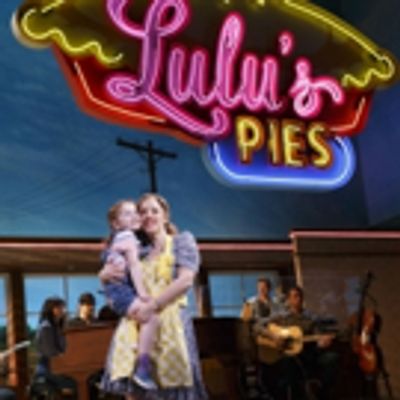 Photo Flash: WAITRESS&#039;s Jessie Mueller Celebrates Mother&#039;s Day with Adorable Mother-Daughter Pose