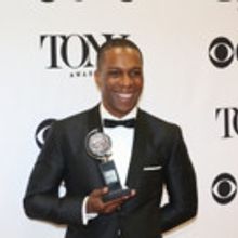 PHOTO: Tony Winner Leslie Odom Jr. Performs at Philly's 4th of July Celebration