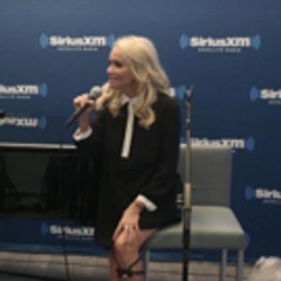 STAGE TUBE: In the Face of 2016, Kristin Chenoweth Reminds Us All to SMILE
