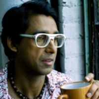 BWW Review: LOOK AGAIN Is A Look Well Worth Taking Photo