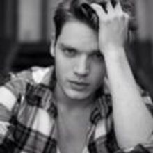 SHADOWHUNTERS' Dominic Sherwood to Host Live Twitter Chat Tomorrow