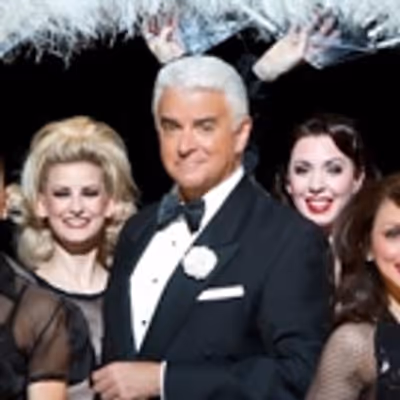 BWW Review: CHICAGO Brings its City a 'Splendiferous' Show