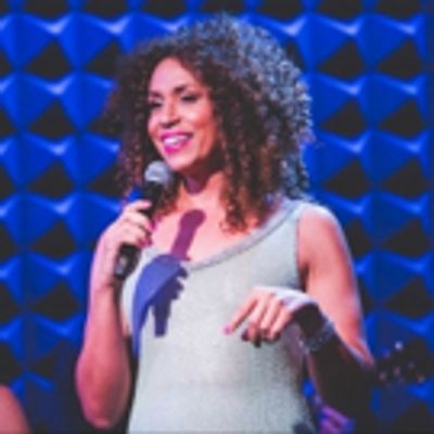 BWW Review: Jomama Jones Brings Hope in a Troubled Time with BLACK LIGHT: A SOULFUL EMBRACE OF LOVE AND LIGHT, at Penumbra Theatre through This Weekend Only!