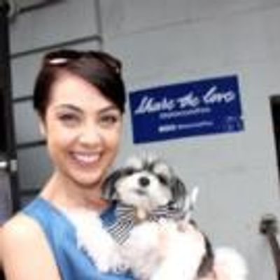 Photo Flash: Rescue Pooch Tinkerbelle the Dog Visits AN AMERICAN IN PARIS