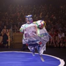 VIDEO: Renee Zellweger & Jimmy Fallon Compete in Inflatable Heavyweight Wrestling