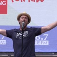 TV: HOLIDAY INN Brings the Blue Skies to Bryant Park! Video