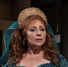 Actress Harriet Thorpe On THE DRESSER
