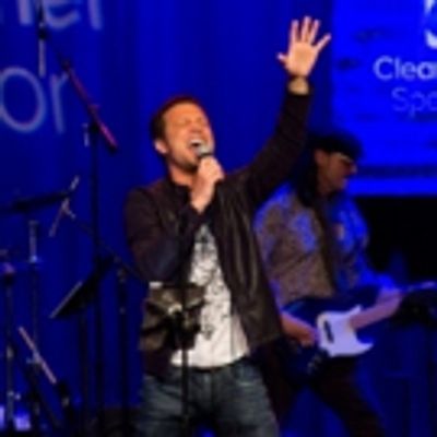 Photo Coverage: Justin Guarini, Deborah Cox, Alex Brightman, and Tony Vincent Rock Out at CELEBRITY KARAOKE!