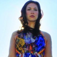 Elena Zucker's THREAD Makes American Debut at 2016 New York International Fringe