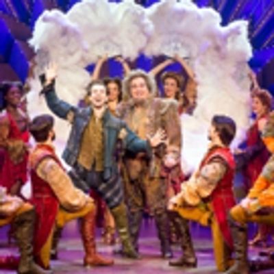 BWW Review: SOMETHING ROTTEN at Orpheum Theater: A Standout Surely Not To Be Forgotten