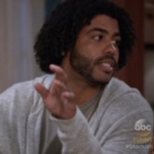 VIDEO: Sneak Peek - HAMILTON's Daveed Diggs Guest Stars on ABC's 'Black-Ish' Tonight!