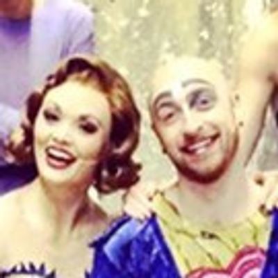 Photo Flash: Saturday Intermission Pics, 1/23- THE KING AND I Cast Dances in the Snow, Plus ON YOUR FEET, PIPPIN Tour, and More