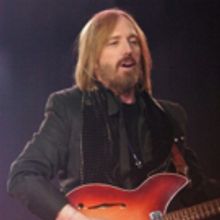 Three-Time Grammy Winner Tom Petty to Be Honored as 2017 MusiCares Person of the Year
