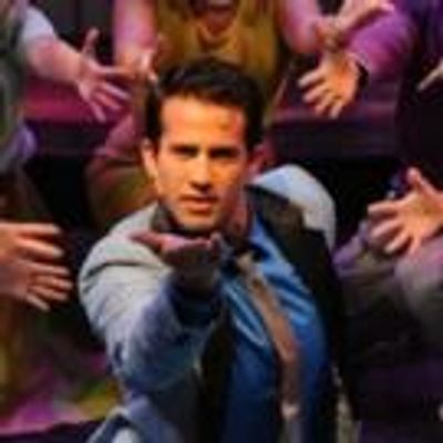 BWW Reviews: Must See HAIRSPRAY Leaves 'em Dancing in the Aisles at Porthouse Theatre