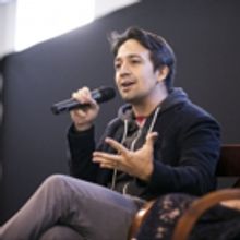 Photo Flash: Lin-Manuel Miranda Visits Chicago's Hubbard Street Dance Center
