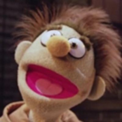 VIDEO: AVENUE Q Cast Featured In Music Video For Ledinsky's Controversial Donald Trump Song
