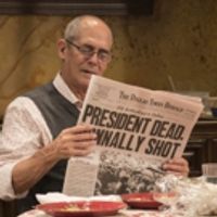 BWW Review: REGULAR SINGING: The Apple Family's Last Supper Photo