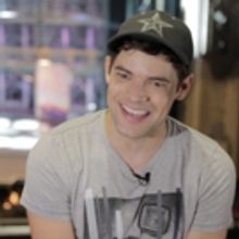 TV: Back to the Banner- Jeremy Jordan Can't Wait to Revisit the NEWSIES Role That Sta