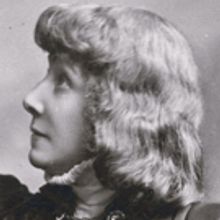 British Poll Says 48% Disapprove of a Female Hamlet, 15% Approve