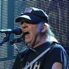 Music Legends Willie Nelson, Neil Young, John Mellencamp and Dave Matthews Rock Out…
