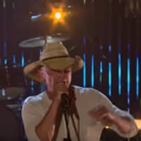 VIDEO: Kenny Chesney Performs 'Noise' on LATE LATE SHOW Video