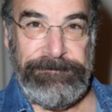 Tony Winner Mandy Patinkin to Join Penelope Cruz in THE QUEEN OF SPAIN