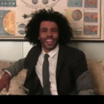 VIDEO: HAMILTON's Daveed Diggs Reveals Secret Nightly Backstage 'Schuyler Sisters' Dance Parties