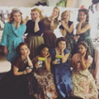 Photo Flash: The Ladies of SUNSET BOULEVARD Get Ready for Their Glenn Close-Up, WICKED's Flying Monkeys Go Fosse, and More Saturday Intermission Pics!