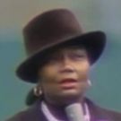VIDEO FLASHBACK: Gordon MacRea, Pearl Bailey, Glenn Close Sing Anthem at Mets World…