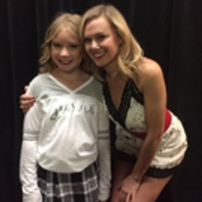 Photo Flash: Original Star Laura Bell Bundy Visits RUTHLESS! Off-Broadway