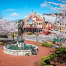 Learn the Art of Improv at Abingdon's Wolf Hills Brewery