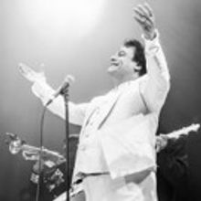 Megastar Juan Gabriel Premieres New Music Video 'Yo Te Recuerdo' on Telemundo
