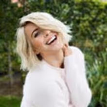 Julianne Hough Announced as Co-Host and Creative Producer! 2016 MISS USA on FOX