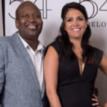 Photo Flash: Cecily Strong, Jesse Tyler Ferguson, Martha Plimpton & More Perform at…
