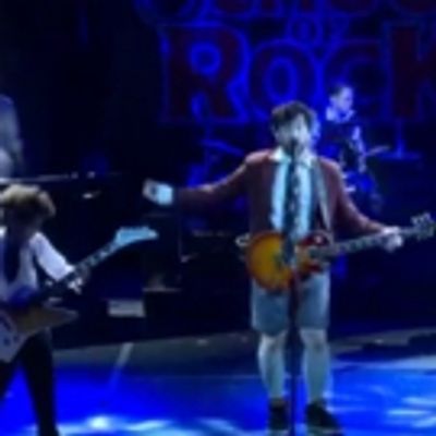 STAGE TUBE: Attention, Class! SCHOOL OF ROCK Plays for Straight A's in All-Live Number at the Gramercy