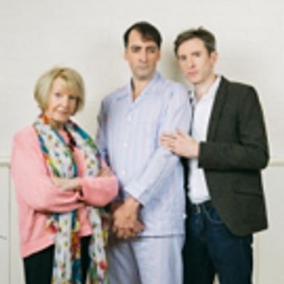 Photo Flash: Sneak Peek at Maggie Ollerenshaw, Daniel Weyman and Alistair McGowan in UK Premiere of 4000 DAYS