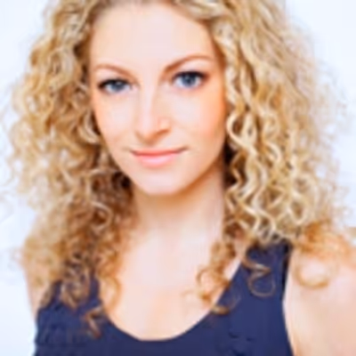 BWW Interview: Lauren Molina Dishes on Broadway, The Skivvies, and Goodman's WONDERFUL TOWN