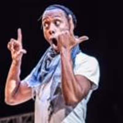 BWW Reviews: Plenty of MISTAKES & MEDIA at Source