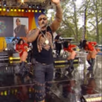 VIDEO: Flo Rida Performs 'Wild One', 'My House' on GMA Summer Concert Series Video