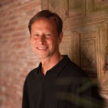 BWW Review: PETE MULLER's Charity Tour Brings Big Bucks for Local Projects