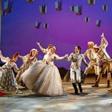 Fotos! Ab in den Wald - INTO THE WOODS eröffnet in Linz