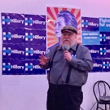 'Game of Thrones' Author, George R. R. Martin, Campaigns for Clinton