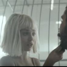Gwen Stefani & Sia Perform Tonight on NBC's THE VOICE